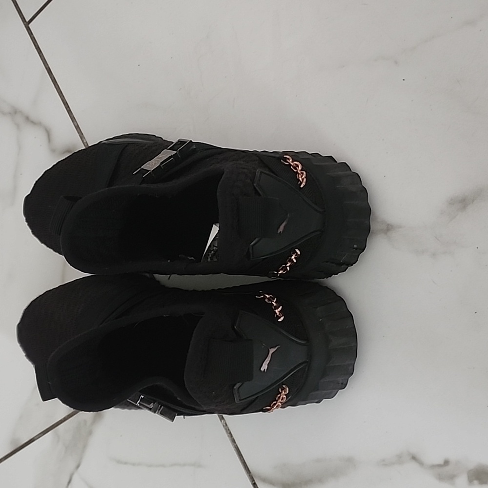 Sneakers - Picture 3 of 3
